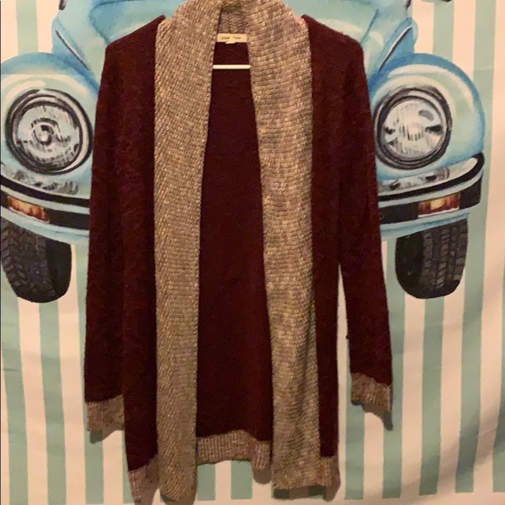 Size Small Cardigan, Maroon and Creamish Accents!